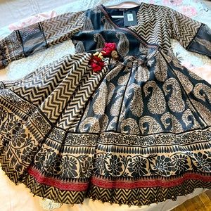 Pakistani, Indian, Bengali  ￼khaadi kurta Style Size 14 Black, Red, Gold